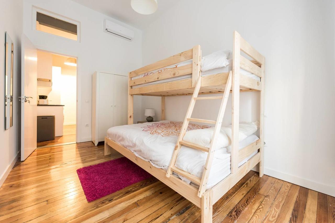 M&F Gran Via 3 Hab Apartment Madrid Bagian luar foto
