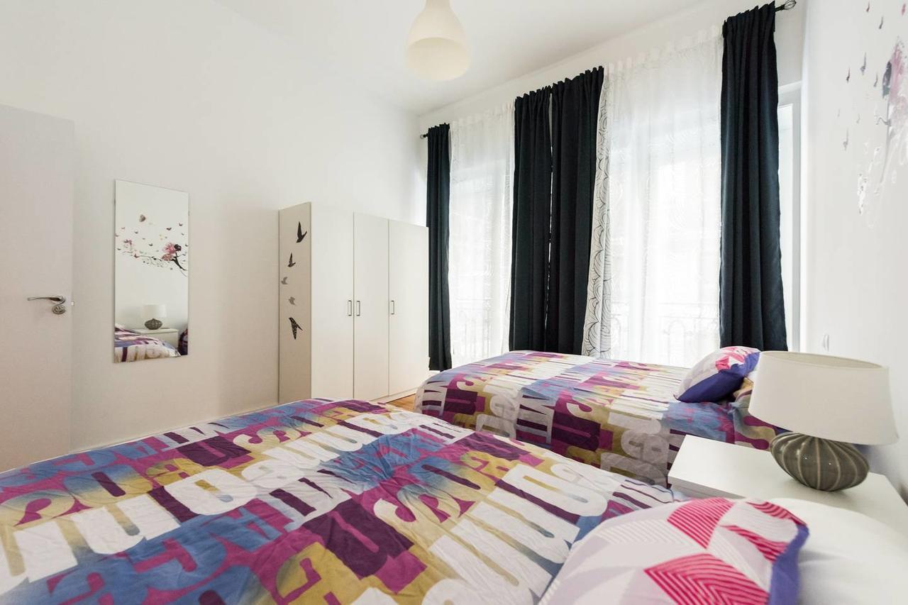 M&F Gran Via 3 Hab Apartment Madrid Bagian luar foto