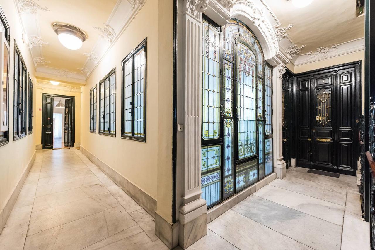 M&F Gran Via 3 Hab Apartment Madrid Bagian luar foto