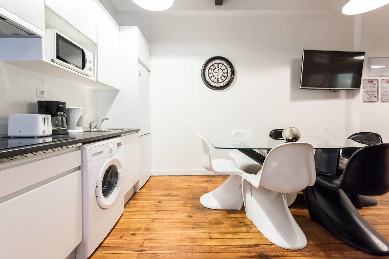 M&F Gran Via 3 Hab Apartment Madrid Bagian luar foto