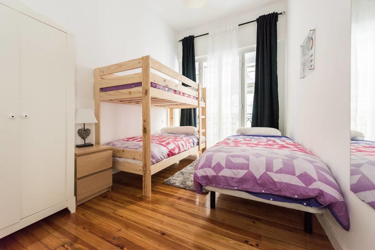 M&F Gran Via 3 Hab Apartment Madrid Bagian luar foto