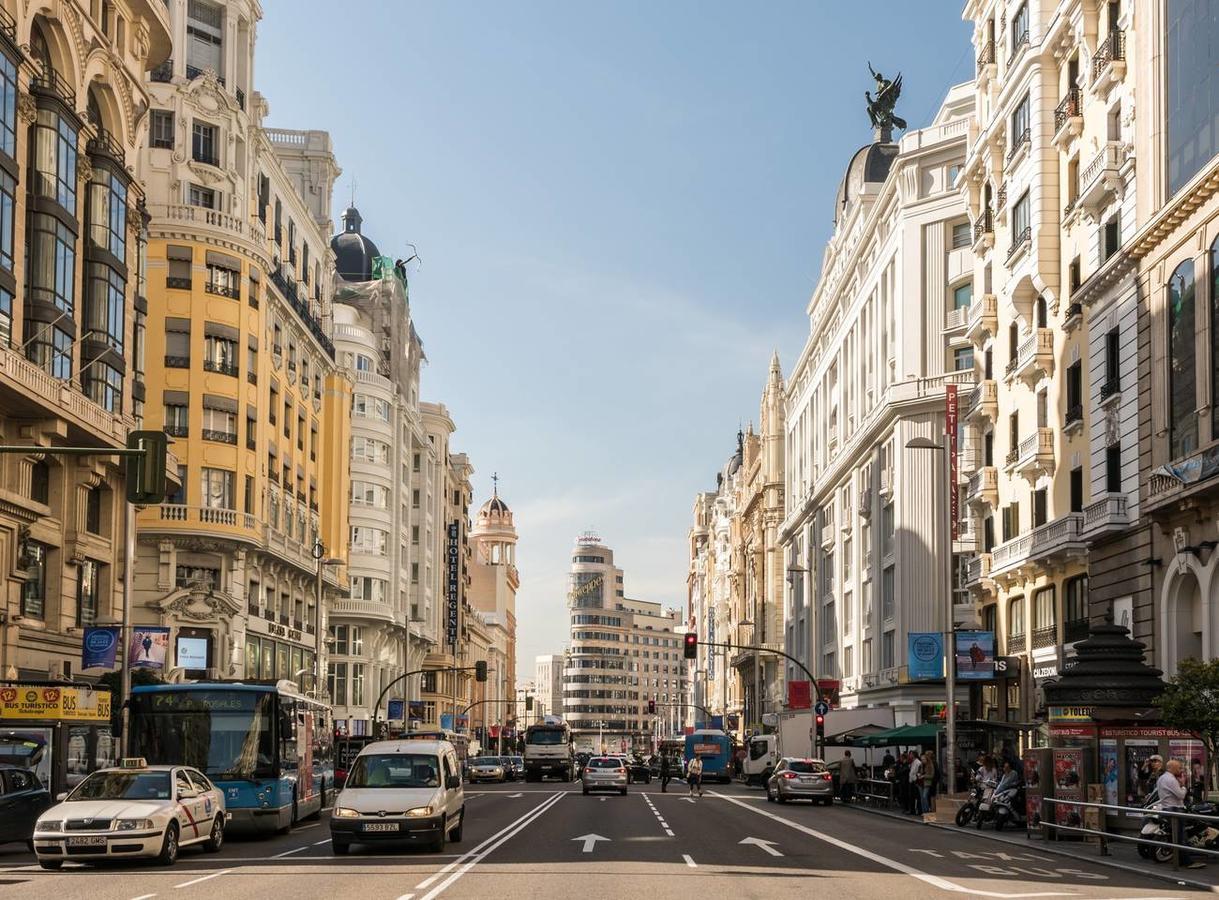 M&F Gran Via 3 Hab Apartment Madrid Bagian luar foto